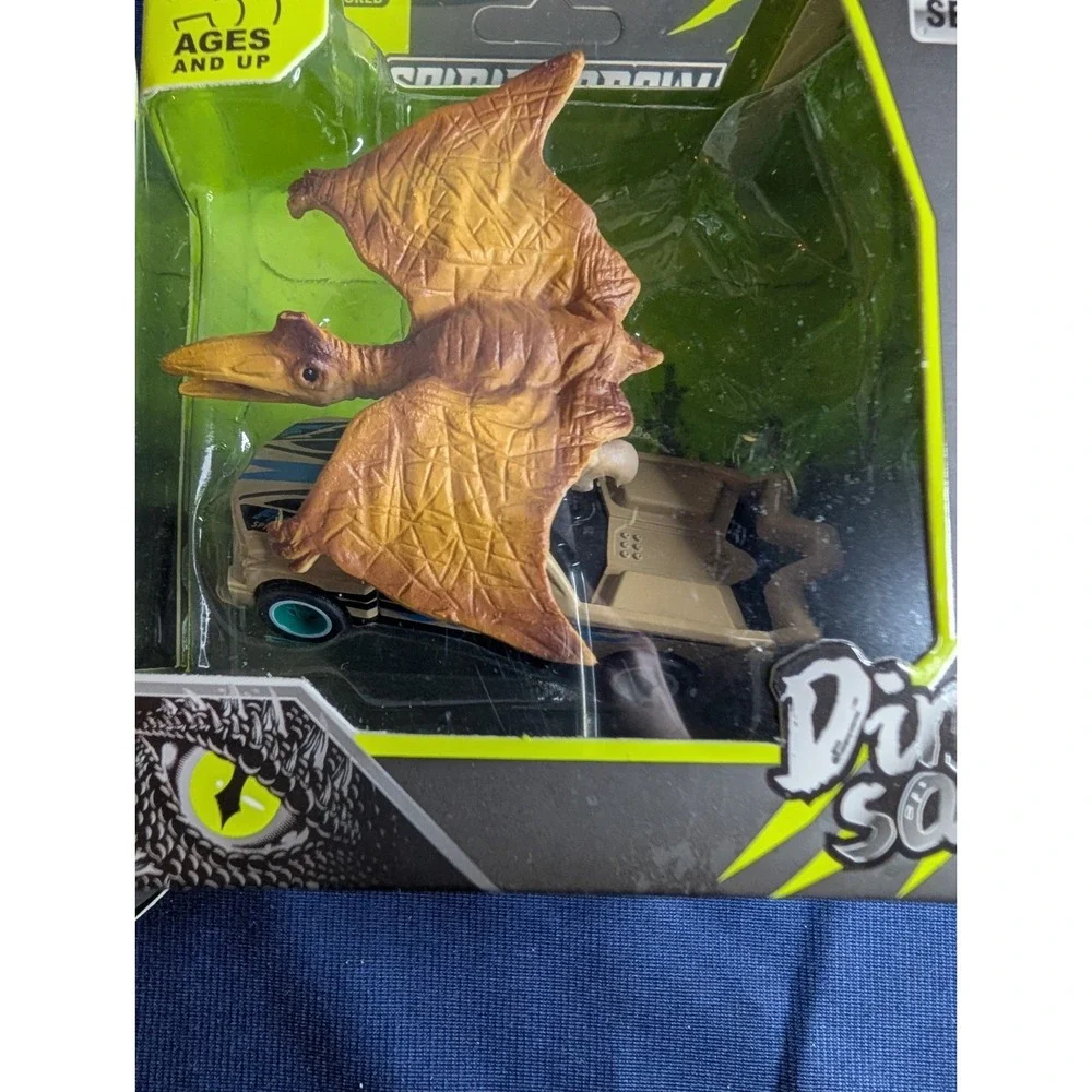 Spirit Arrow Dino Sour Toy  Dinosaur Set‎ Of 4 Gift Christmas